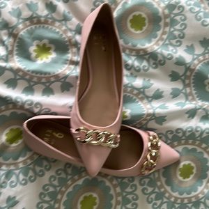 Adorable, pink pointy shoes